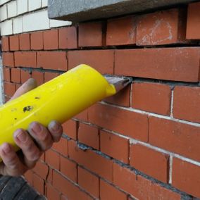 Scheurherstel door Van der Put Voegwerken Tilburg